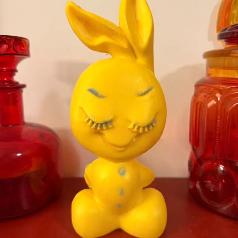 Kitsch Bunny Bank