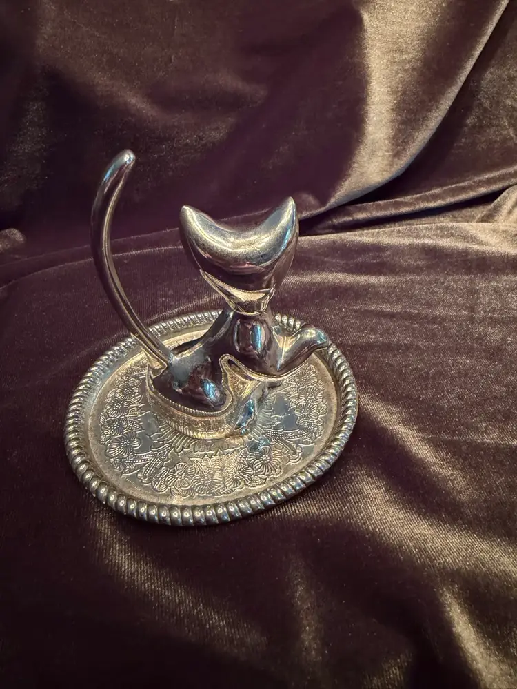 Purrfect Vintage Silver Plated Kitty Cat Animal Ring Jewelry Holder Tray