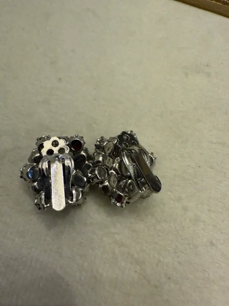 Vintage Rhinestone Clip On Earrings