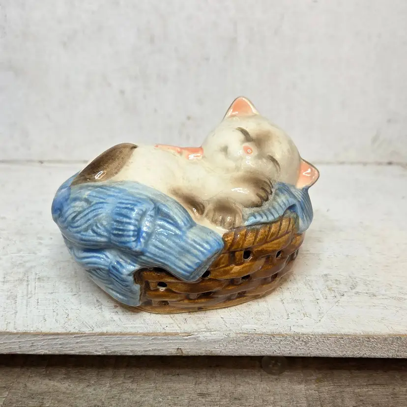 Avon Cat Difuser Exclusive to Japan