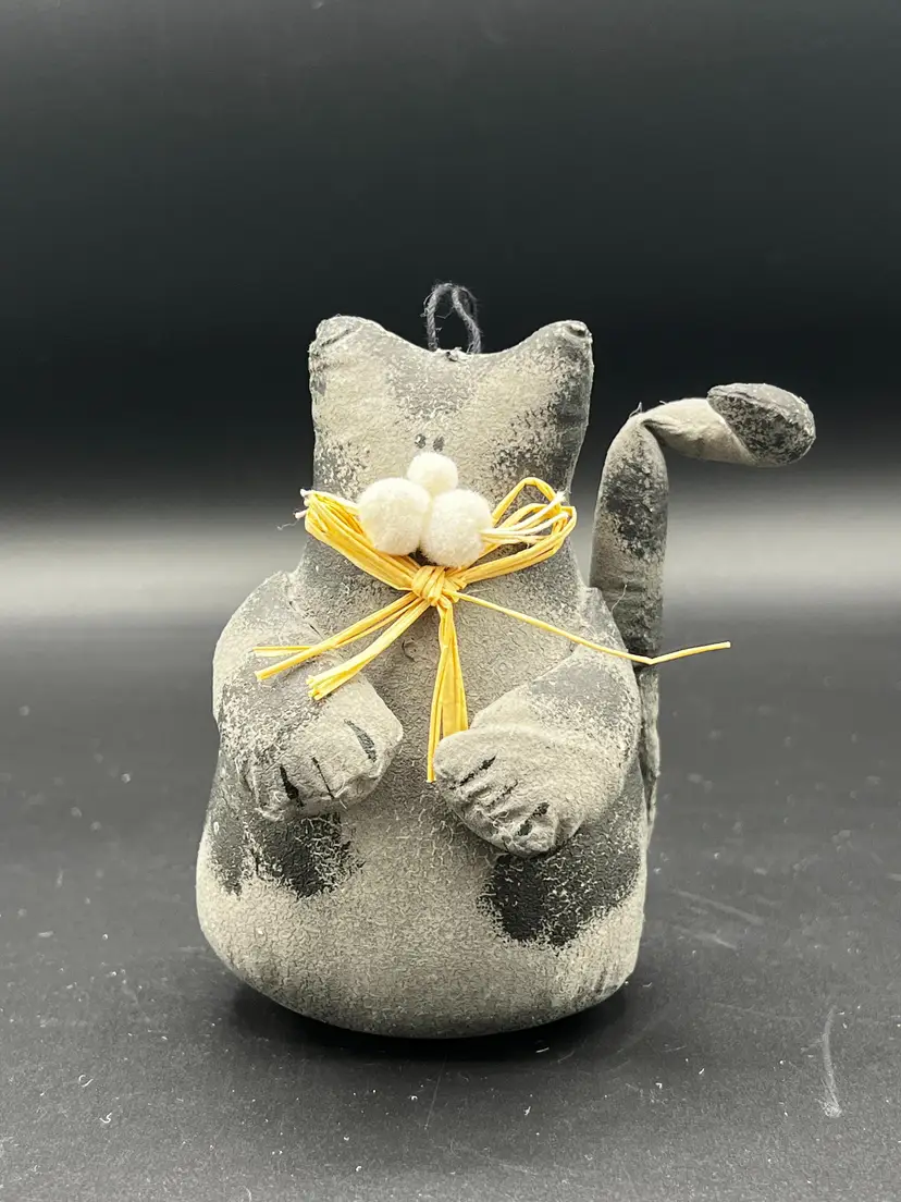 VTG Hand Painted Primitive Look 5" Cat Kitten Gray Crackle Finish Kitty Ornament
