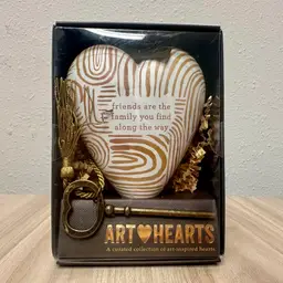 Collectible DEMDACO Art Hearts "Friends Are Family" resin HEART sculpture NIB
