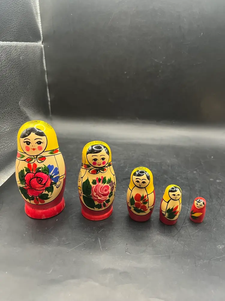 Russian Nesting Dolls 5