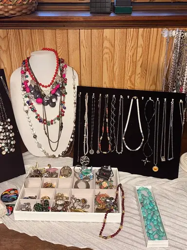 $5 Starts And More Jewelry