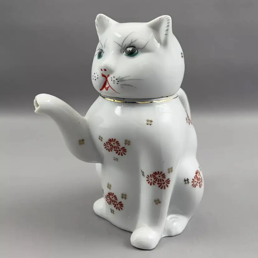 Vintage 5.5” Ceramic Porcelain Lucky Cat Teapot Creamer Made In Taiwan