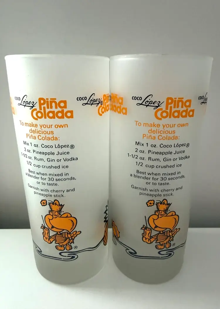 Set Of 2 Pins Colada Frosted Glasses - With Pina Colada Recipe