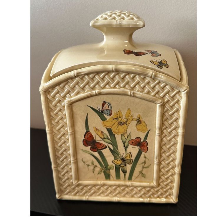 Butterfly Garden Trellis 1978 Enesco Ceramic Ware