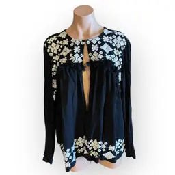 Mossimo Women’s XXL Black And White Embroidered Tie Front Jacket Missing String