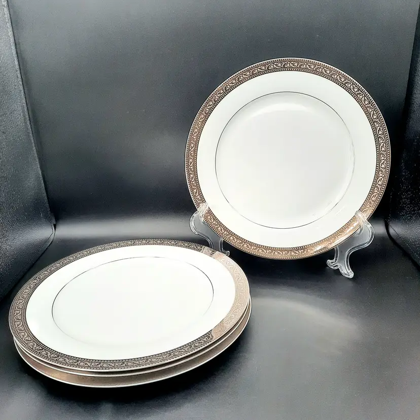 American Atelier Windsor Platinum Fine Porcelain Dinner Plates Set of 4