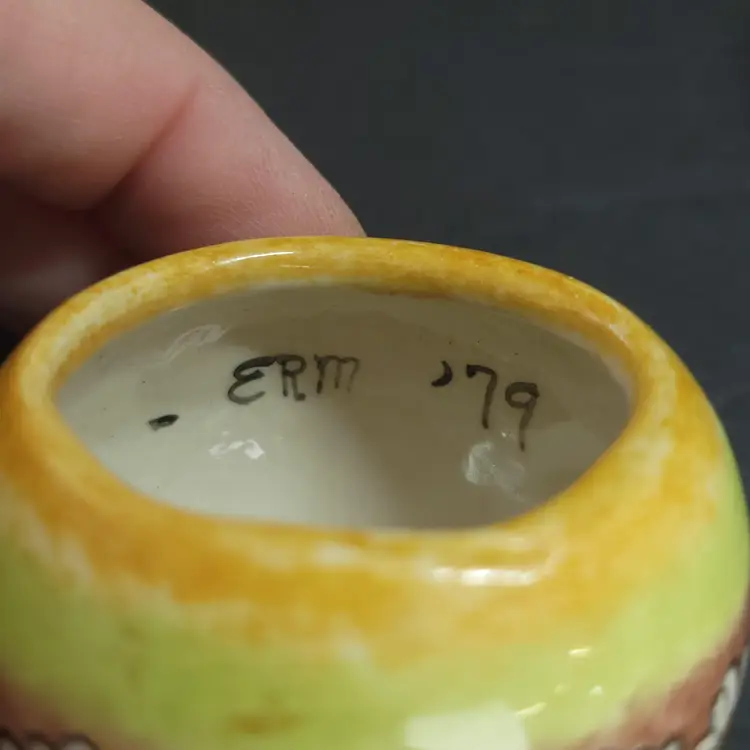 12 Vintage Handcrafted Ceramic Daisy Floral Napkin Rings Round Brown Green