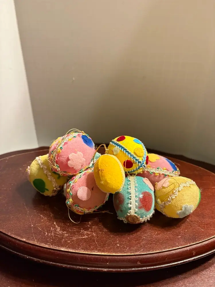 Lot Of 10 Flocked Easter Eggs