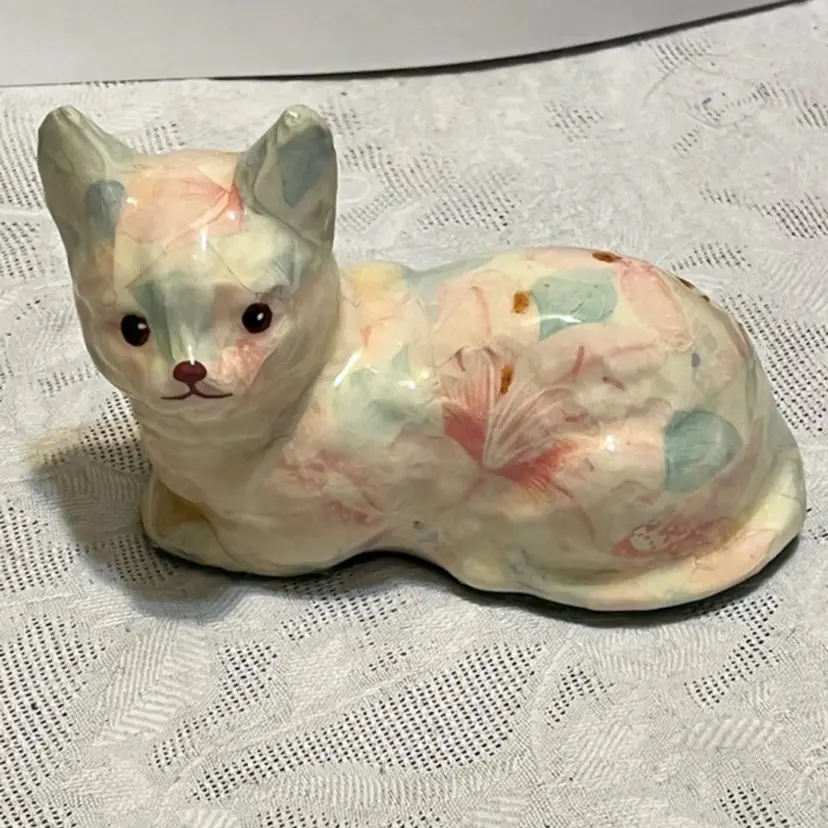 Cute As A Button Vintage Decoupage Kitty