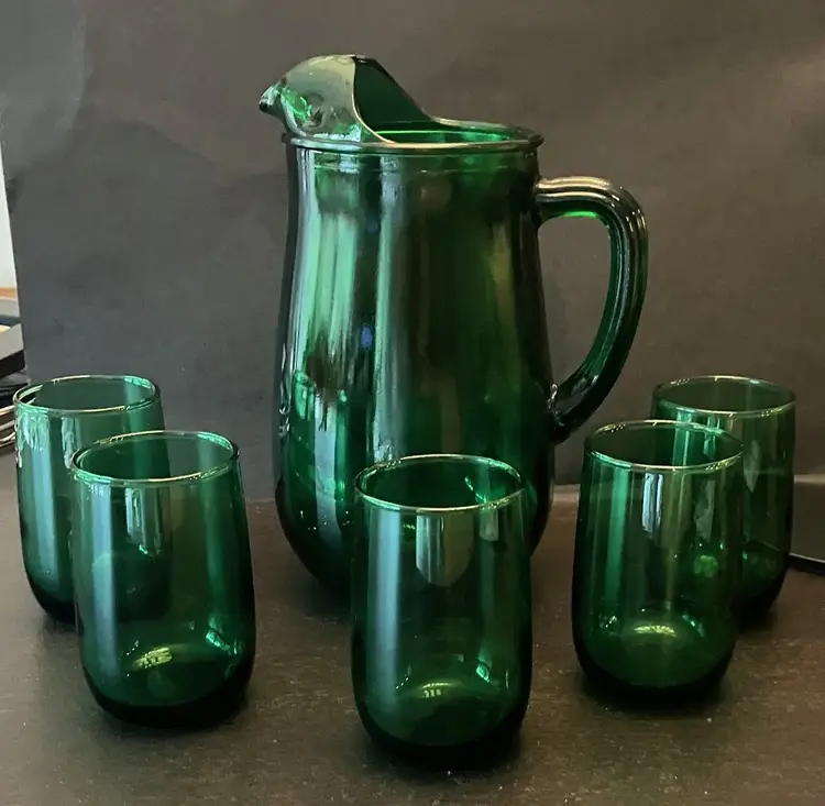 Vtg Anchor Hocking Forest Green Glass Pitcher Lip & 5 Juice Glasses