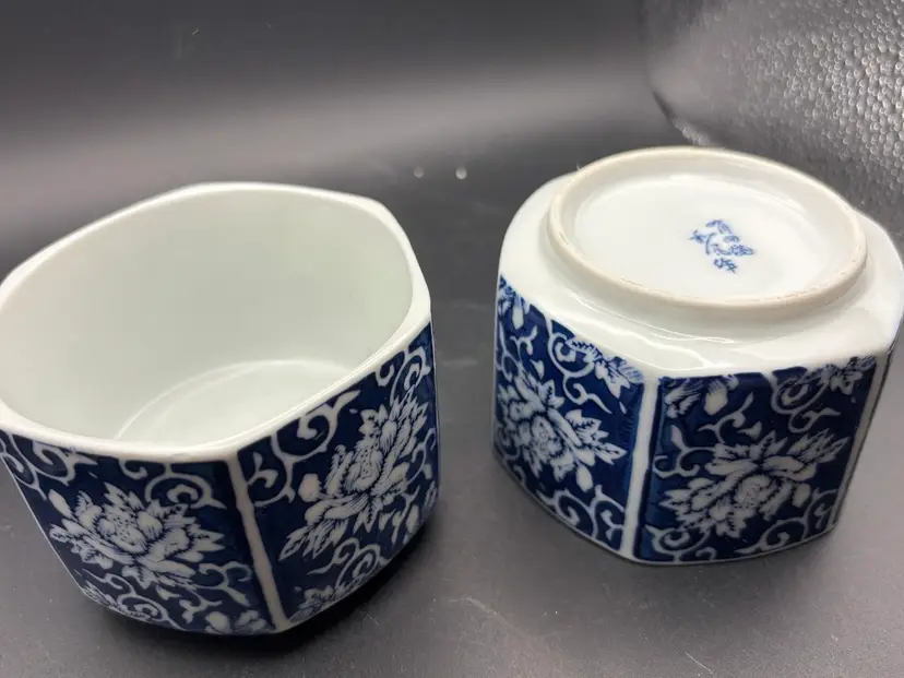 Japanese Bowls, Chawanmushi Bowls, Pair, Arita Ware, Good Condition, Signed