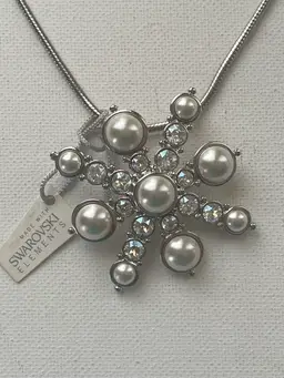 Swarovski Touchstone Pin/Necklace Snowflake