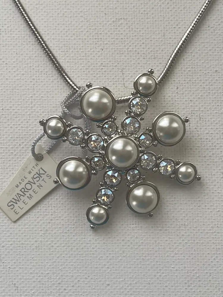 Swarovski Touchstone Pin/Necklace Snowflake