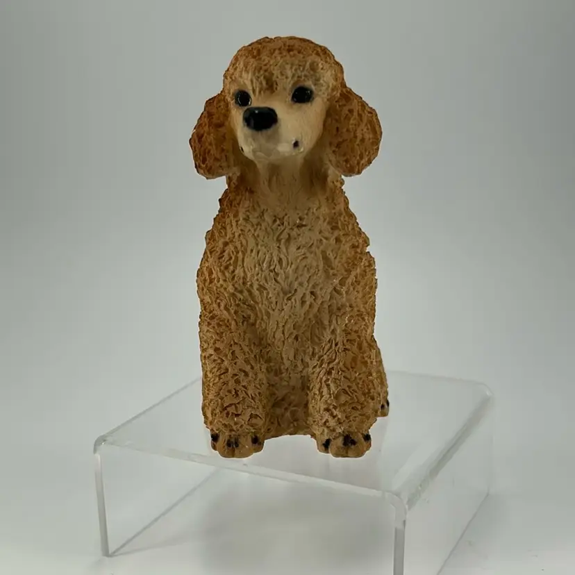 North light 1988 Made In England Resin Poodle