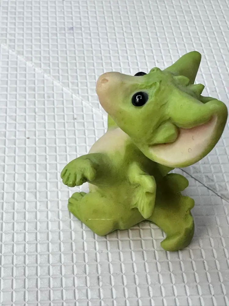 1995 Whimsical World of Pocket Dragons by Real Musgrave But I'm To Little