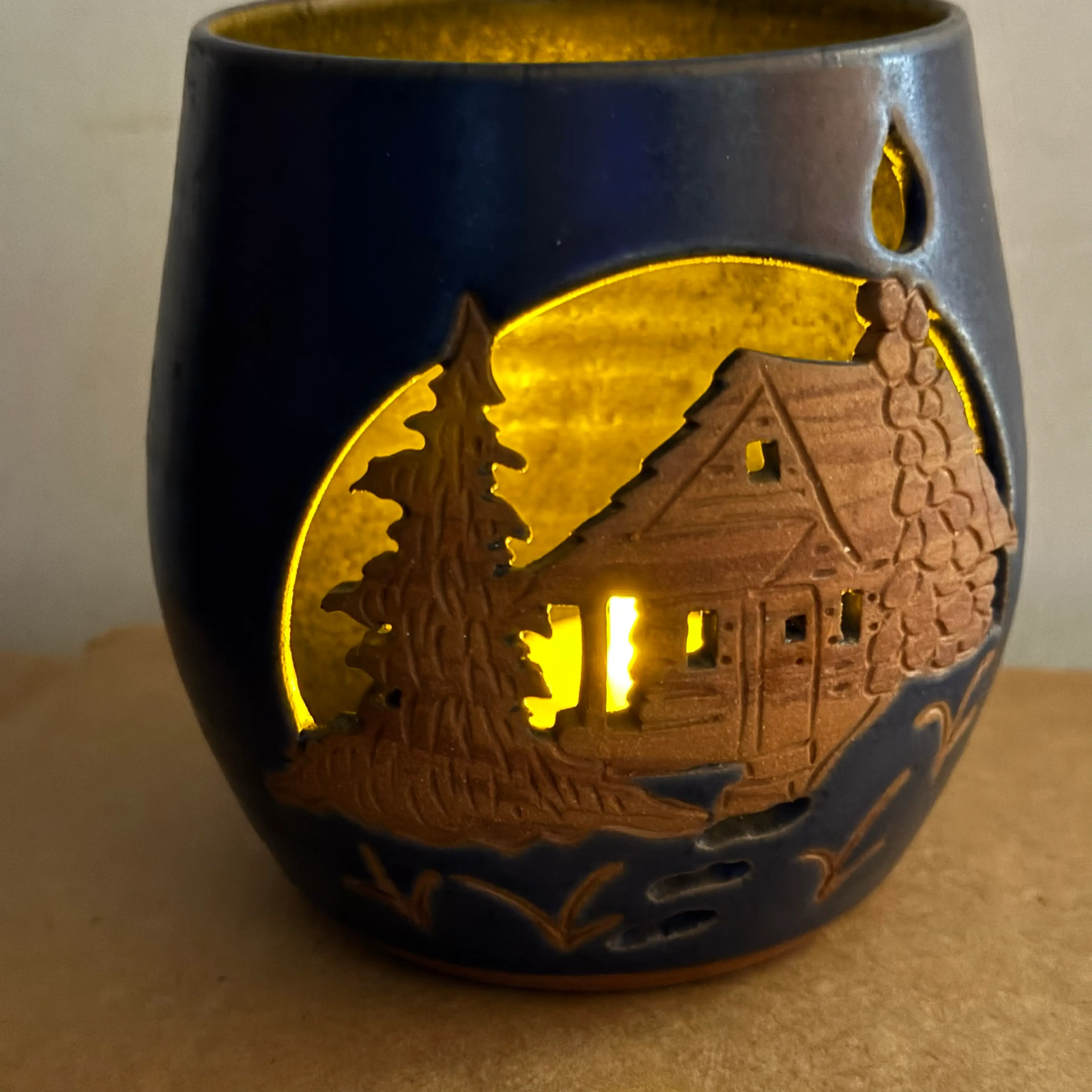 Image 2 of 11