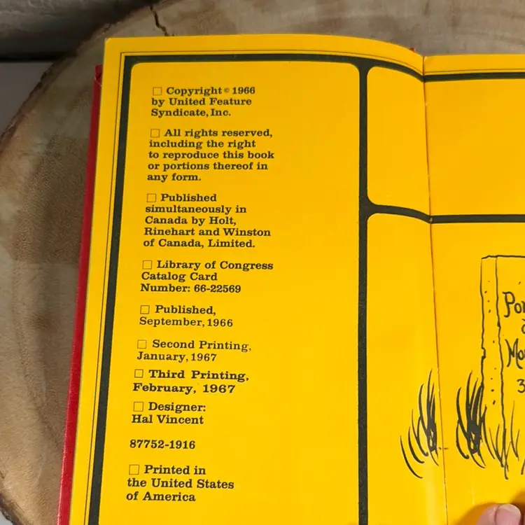 039. Vintage 1967 Snoopy and the Red Baron Book