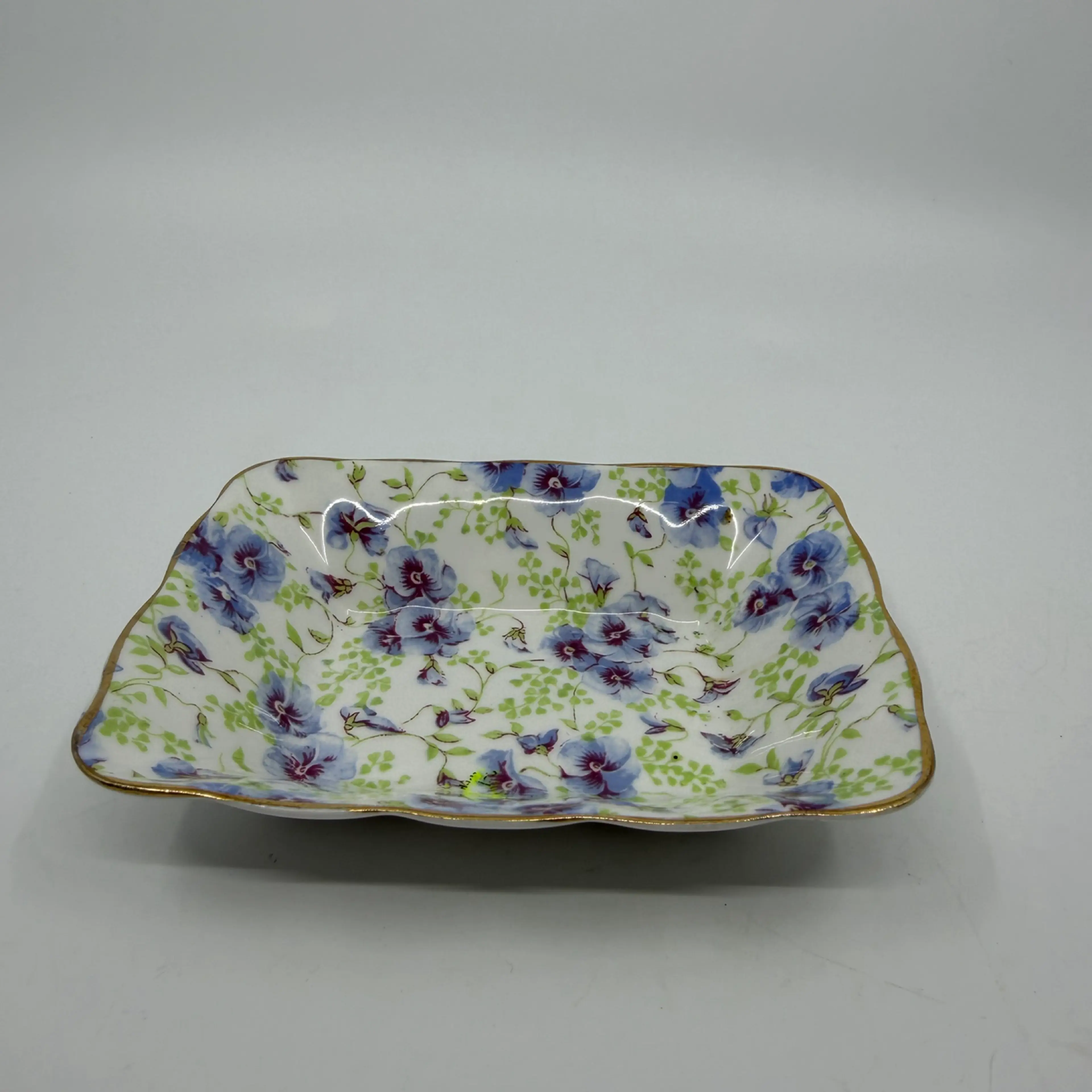 Image 2 of 6