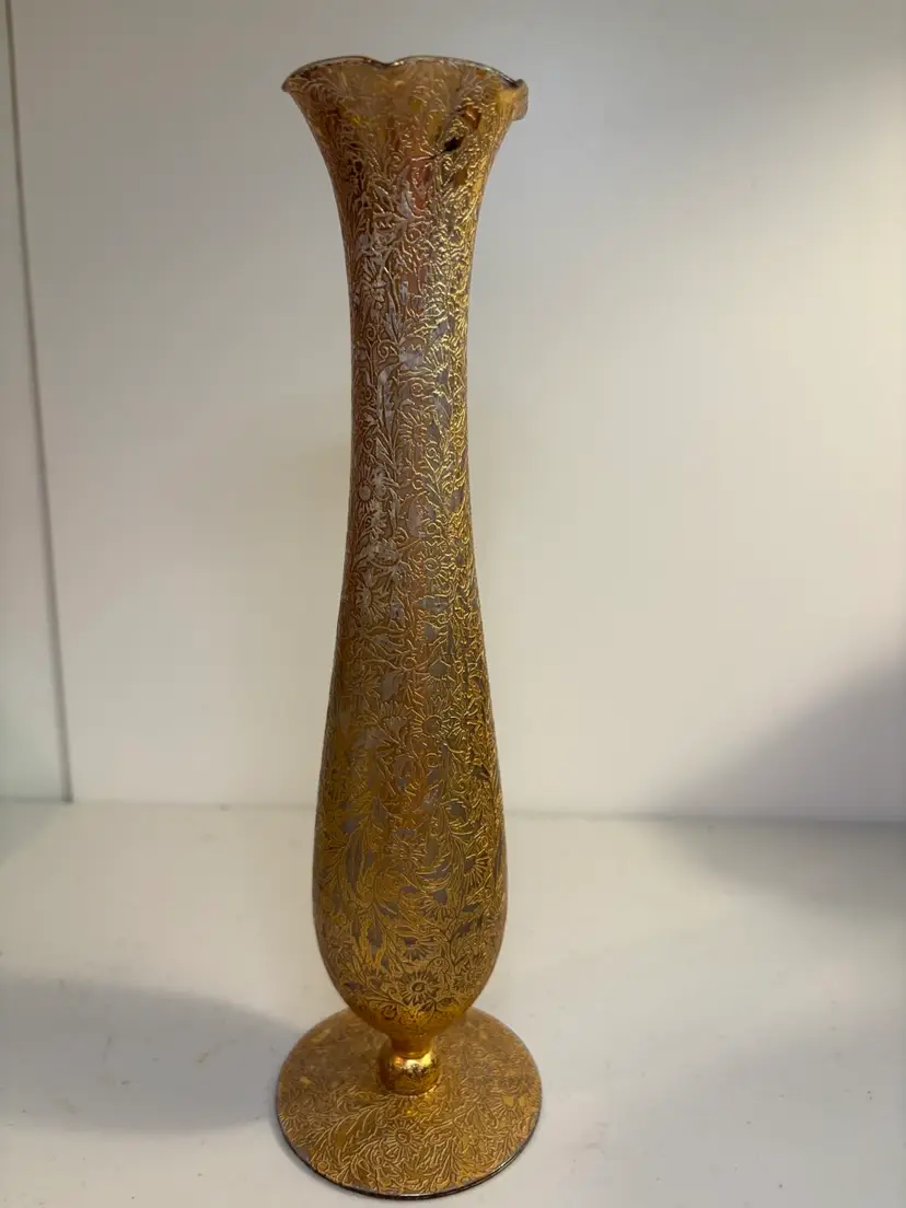 Vintage Lotus Glastonbury 22K Gold Vase, Daisy Fields Pattern, Hollywood Regency