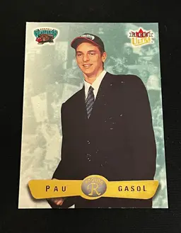 Pau Gasol 2001-02 Fleer Ultra Rookies /2222 #169 Rookie RC HOF Memphis Grizzlies Los Angeles Lakers
