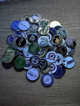 10 BALL MARKERS