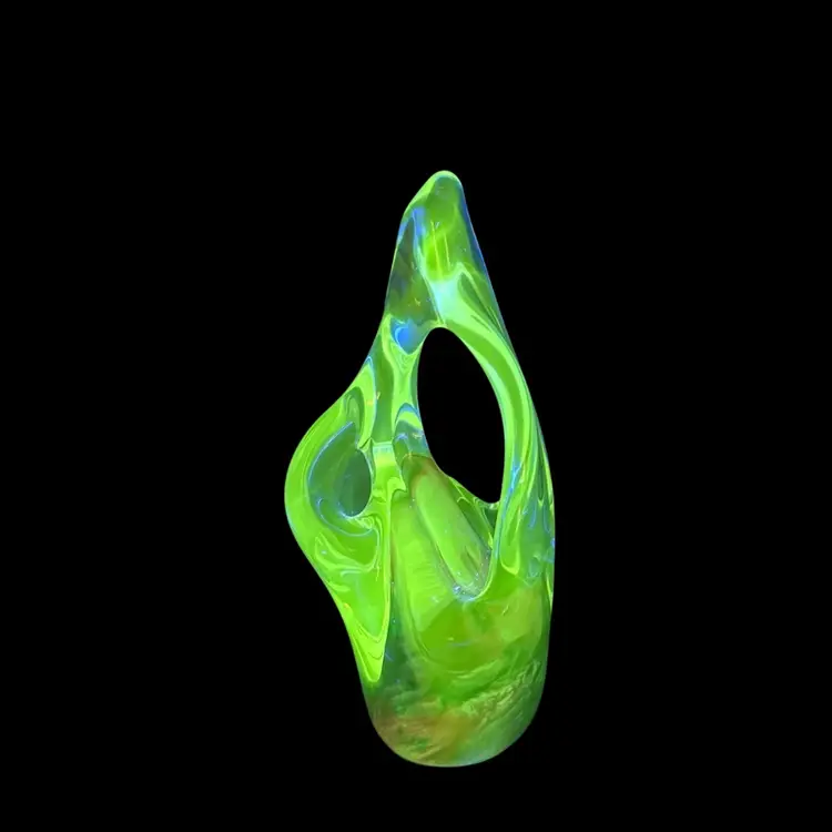 Robinson Scott Signed Studio Art Glass Freeform Sculpture• paperweight Pink/Aqua/Purple Swirl•2000
7” T x 3” L x 2-1/2” W