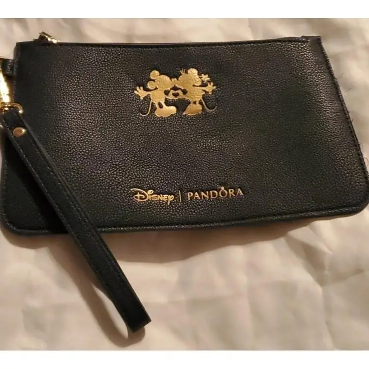 Disney/Pandora Navy Mickey and Minnie Mouse Wristlet