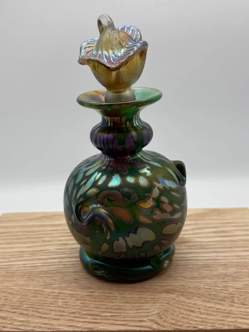 Saul Alcaraz Santa Barbara Art Glass Kelly Green Iridescent Perfume Bottle