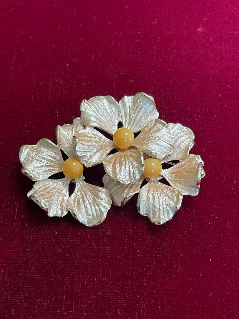 Vintage Kramer Enamel Pink Flowers Peach Faux Peach Pearl Brooch