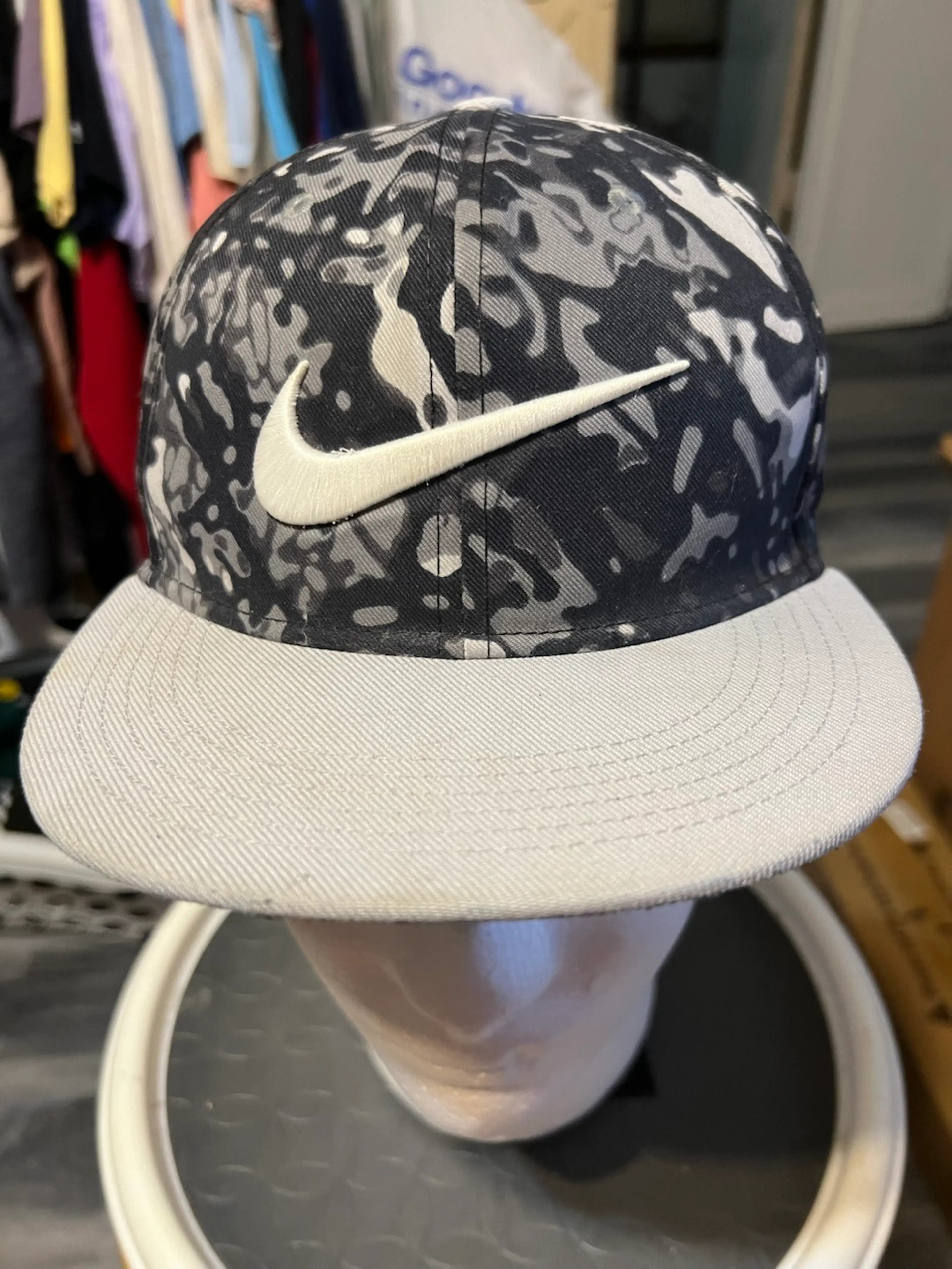 Image 1 of 6