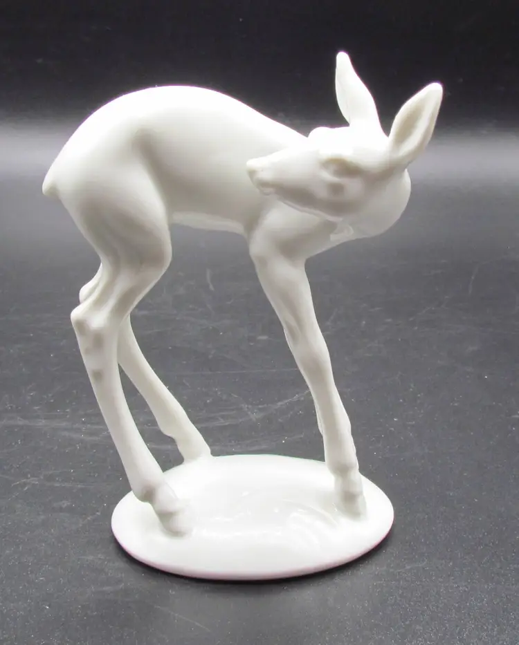 1927 WIEN AUGARTEN #1991 Art Deco Blanc De Chine Figurine Baby Deer Fawn RARE