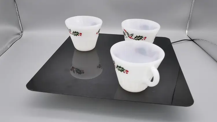 3 Vintage 60s Holly Berry Milk Glass Cup Mugs 8oz Termocrisa Mexico Christmas Holiday