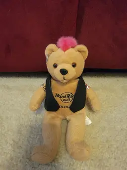 Hard Rock Cafe 2011 PUNK Teddy Bear w/ RED Mohawk