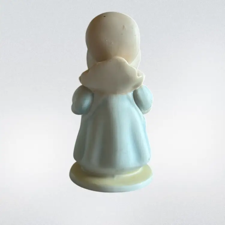 Vintage Circle of Friends Figurine