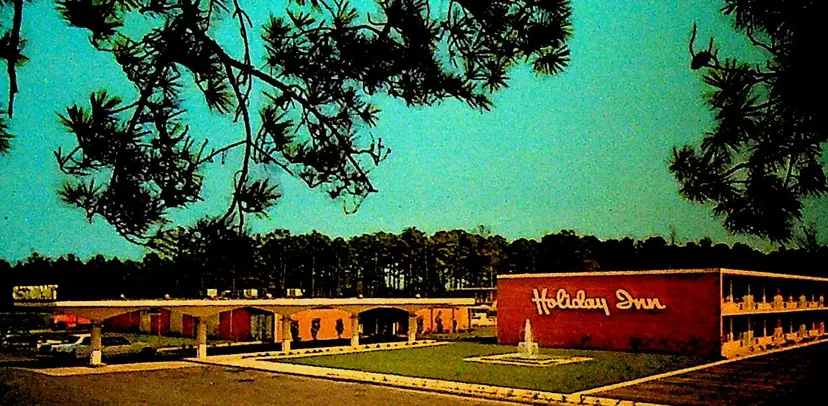 Holiday Inn Summerton South Carolina Unused Postcard