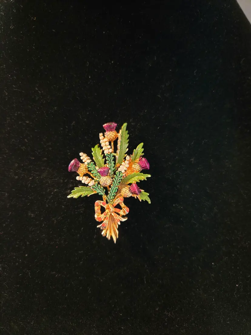 Goldtone Exquisite Enamel Scottish Thistle Brooch