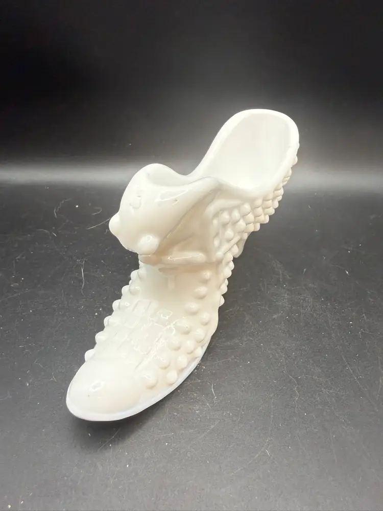 Vintage Fenton Hobnail Milk Glass “Cat” Shoe