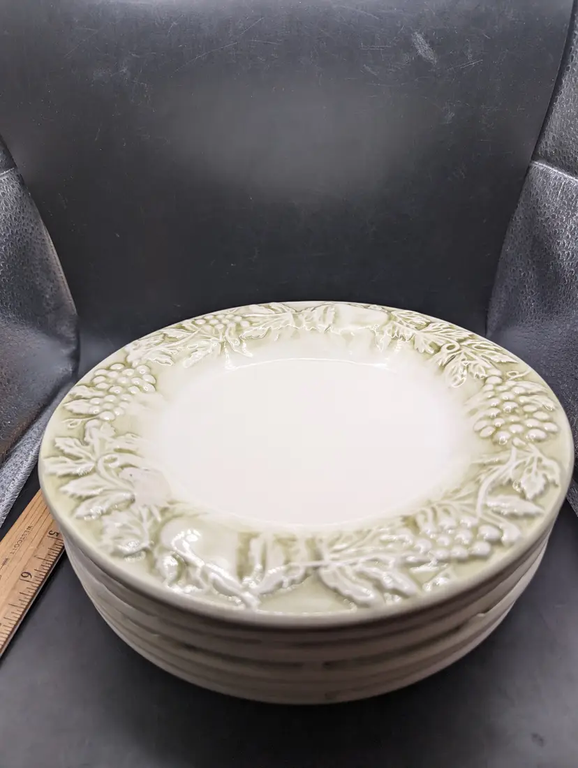 Set of 6 Made in Portugal Euro Ceramica Vineyards Salad Plates 8 3/8" Embossed Tuscan Grapes Vines.