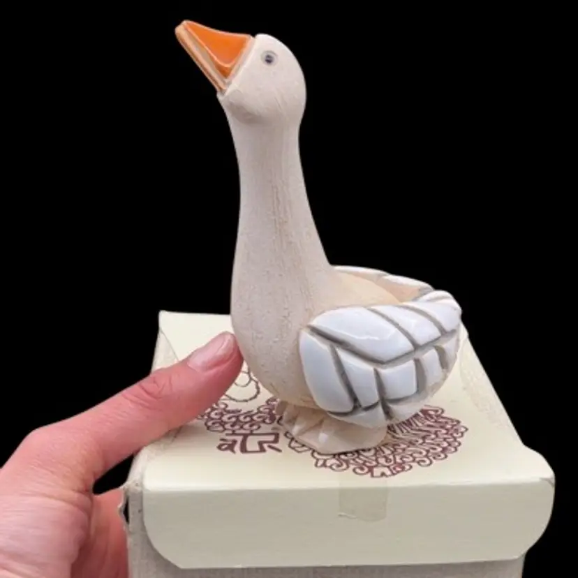 #08 Artesania Rinconada Pottery White Goose #94 With Box 4.5”🪿