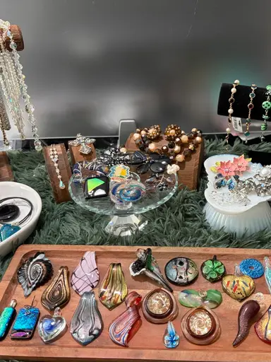 Pop Up Jewelry Show With Sparkle Hunters