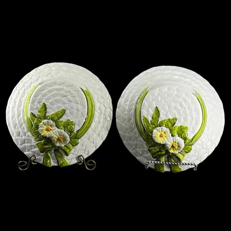 Vintage Wall Pocket Sun Hat Set “Rustic Daisy" Produced by George Z. Lefton Company 1950s-1960s