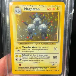 Magneton Holo Rare (9/102) 1999 Pokémon Base Set.