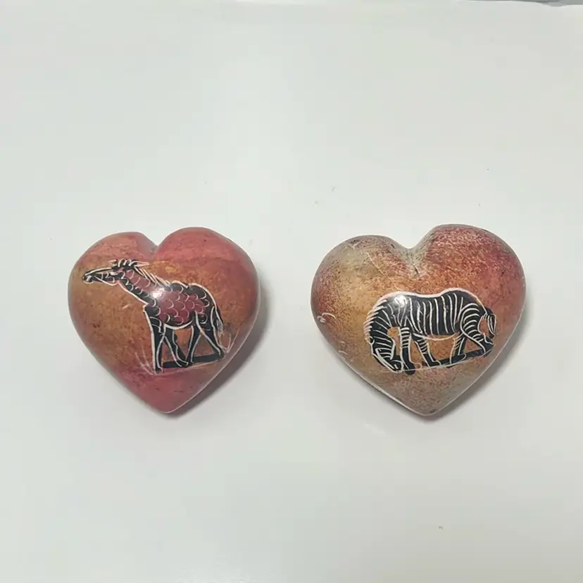 Soapstone Hand painted Heart Giraffe And Zebra