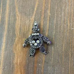 VINTAGE STERLING SILVER DANCING CLOWN MARCASITE PIN BROOCH & PENDANT