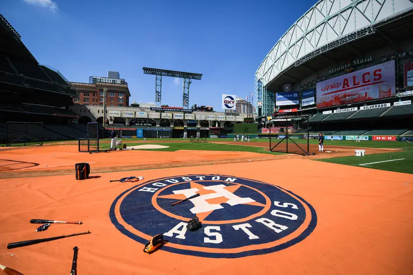 Houston Astros baseball card breaks and collector community