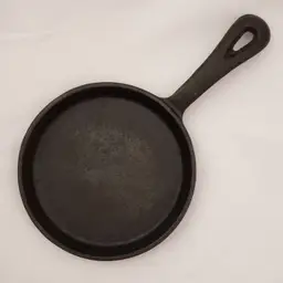 Cast Iron Small Shallow Skillet Griddle Pan Pancake 5" Diameter unbranded