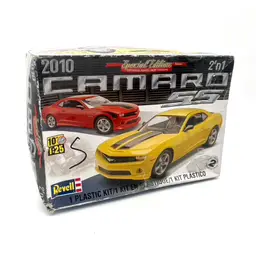 Revell 2010 Camaro SS 2’n1 1:25 Scale Model Kit 85-4239